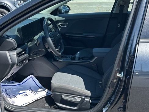 Used 2025 Kia K4 FWD image 7