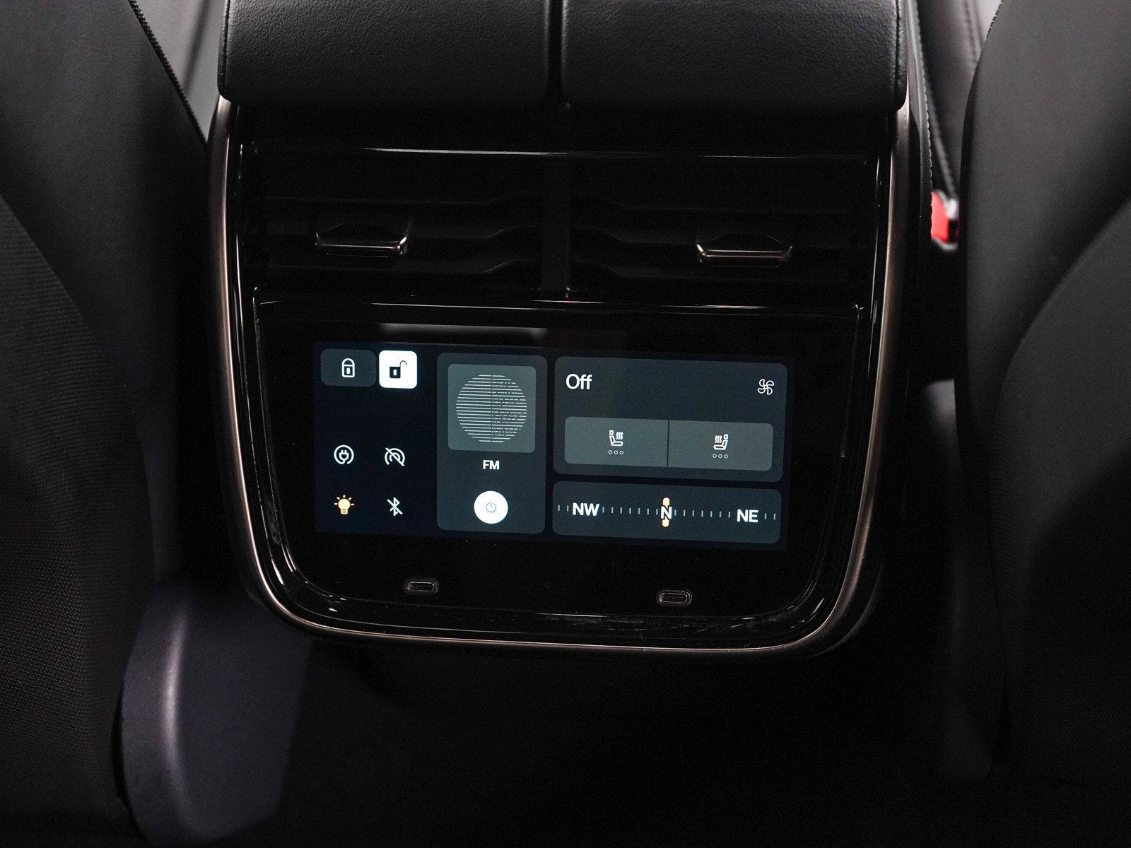 Used 2022 Rivian R1T Adventure AWD/4WD image 16
