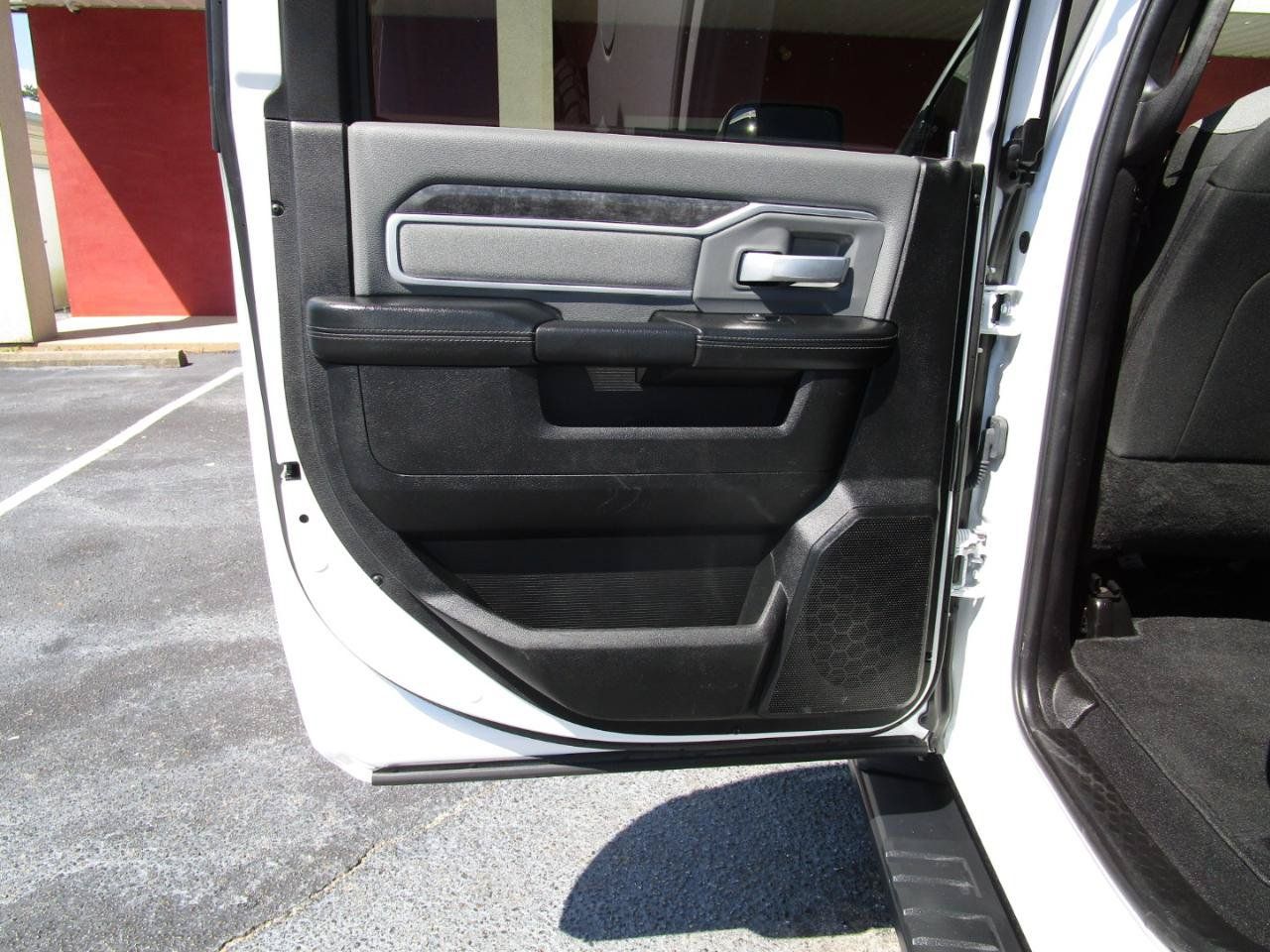 Used 2022 RAM 2500 Big Horn AWD/4WD image 21