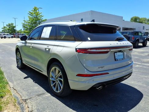 Used 2024 Lincoln Corsair Grand Touring w/ Equipment Group 301A AWD/4WD image 8