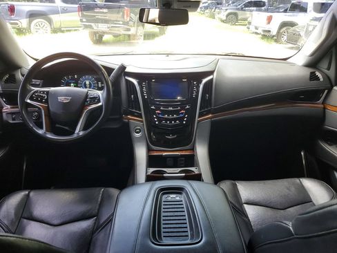 Used 2020 Cadillac Escalade ESV Premium Luxury AWD/4WD image 10