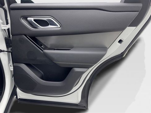 Used 2022 Land Rover Range Rover Velar S image 42