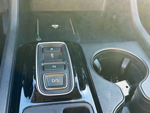 Used 2024 Honda Pilot EX-L image 17