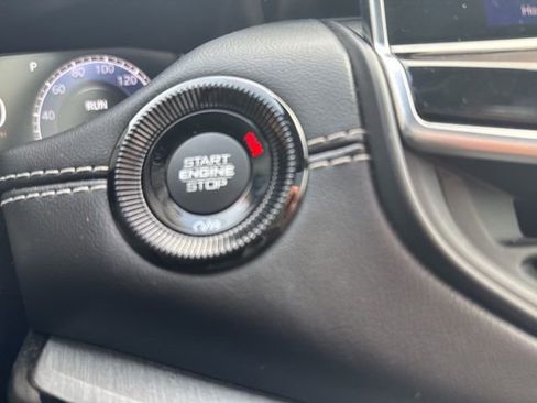 Certified 2024 Jeep Compass Limited w/ Driver Assist Group I image 17