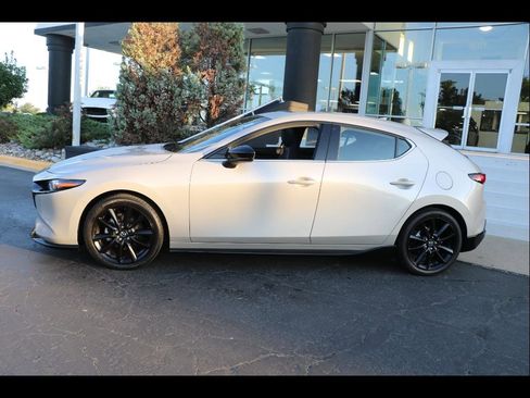 Certified 2025 MAZDA MAZDA3 2.5 S Hatchback w/ Appearance Package image 2