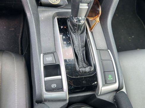 Used 2017 Honda Civic EX image 3