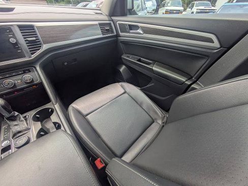 Used 2019 Volkswagen Atlas SE AWD/4WD image 17