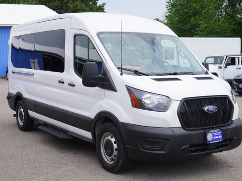 Used 2024 Ford Transit 350 XL image 7