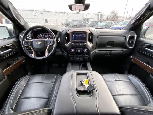 Used 2020 Chevrolet Silverado 1500 High Country w/ Technology Package image 14