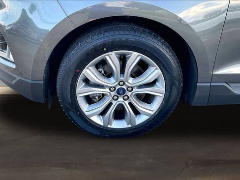 Used 2019 Ford Edge Titanium AWD/4WD image 33