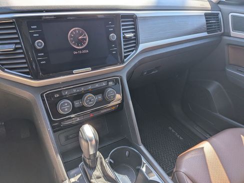 Used 2023 Volkswagen Atlas SE w/ Panoramic Sunroof Package image 22