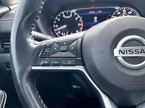 Used 2020 Nissan Sentra SV image 16