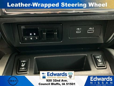 Used 2024 Nissan Titan SV w/ SV Convenience Package AWD/4WD image 31