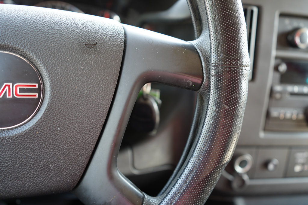 Used 2014 GMC Savana 3500 RWD image 10