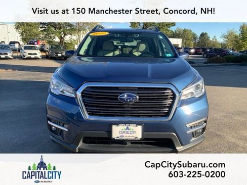 Used 2022 Subaru Ascent Premium w/ Convenience Package image 2