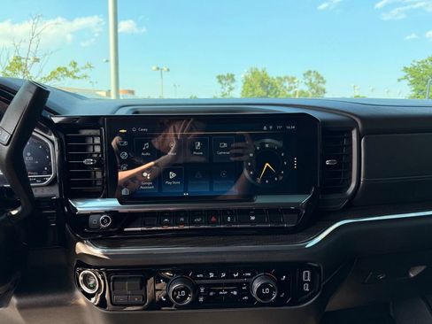 Used 2024 Chevrolet Silverado 1500 LT w/ All Star Edition Plus AWD/4WD image 17
