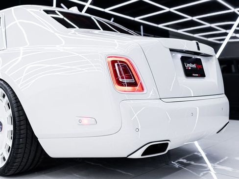 Used 2026 Rolls-Royce Phantom Sedan image 22