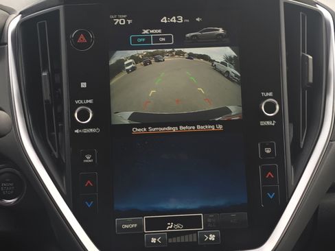 Used 2024 Subaru Crosstrek 2.0i Premium image 2