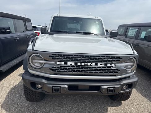 New 2026 Ford Bronco Badlands AWD/4WD image 4
