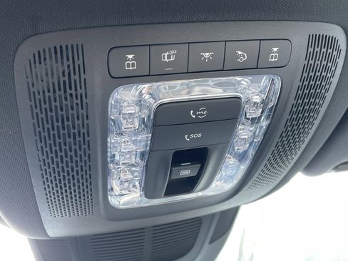 Certified 2025 Mercedes-Benz GLS 450 4MATIC w/ AMG Line Exterior image 38