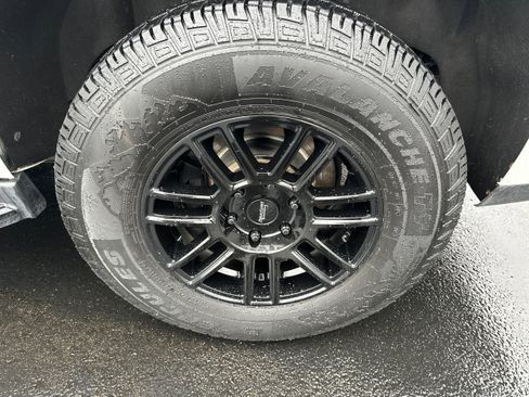 Used 2019 GMC Yukon SLT image 28