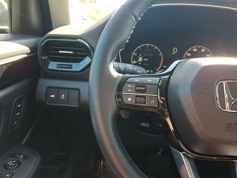 Certified 2025 Honda Pilot EX-L image 20