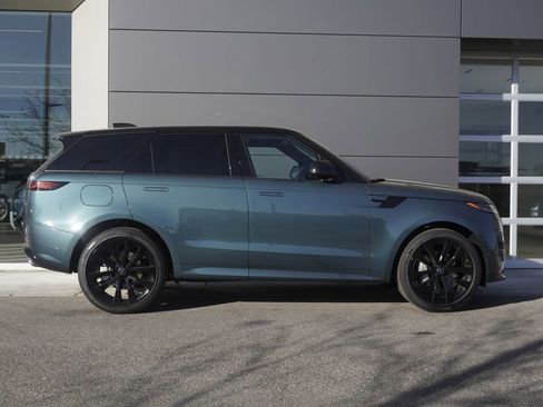 New 2025 Land Rover Range Rover Sport Dynamic SE image 7
