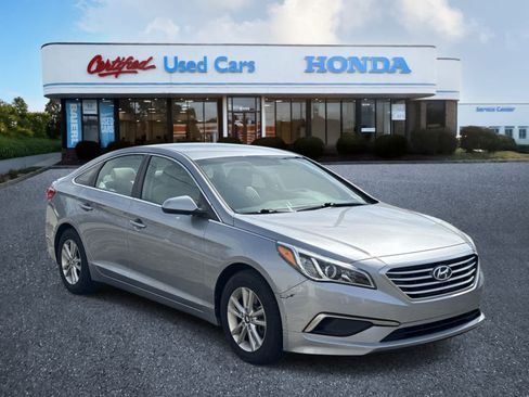 Used 2016 Hyundai Sonata SE FWD image 7