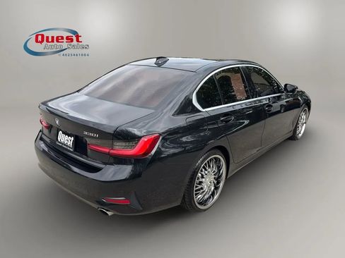 Used 2019 BMW 330i xDrive Sedan w/ Premium Package AWD/4WD image 3