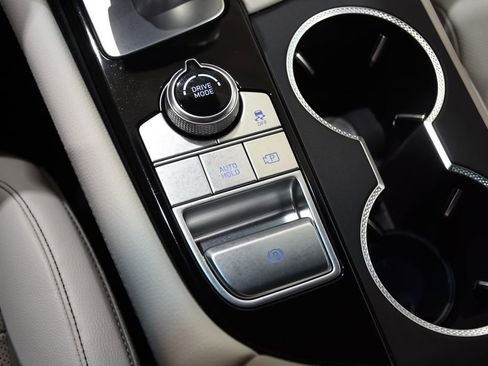 New 2025 Genesis G70 2.5T image 20