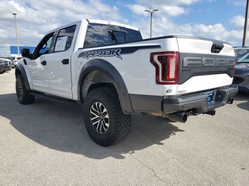 Used 2019 Ford F150 Raptor w/ Equipment Group 801A Mid image 4