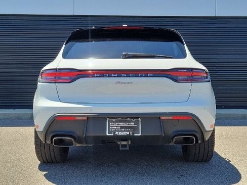 Used 2023 Porsche Macan AWD/4WD image 8