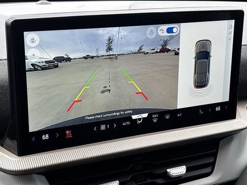 Used 2025 Ford Explorer Active w/ Active Comfort Package image 17