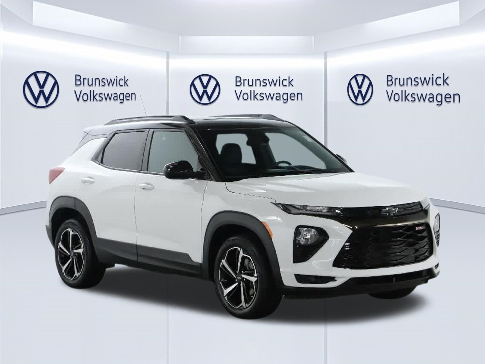 Used 2023 Chevrolet TrailBlazer RS w/ Sun and Liftgate Package AWD/4WD image 9