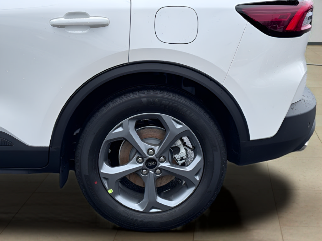 Used 2026 Ford Escape ST-Line w/ Tech Pack #1 FWD image 38
