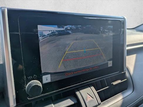 Used 2024 Toyota RAV4 XLE AWD/4WD image 11