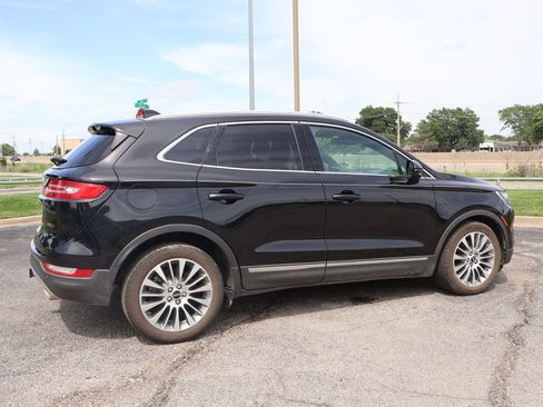 Used 2017 Lincoln MKC Reserve FWD image 5