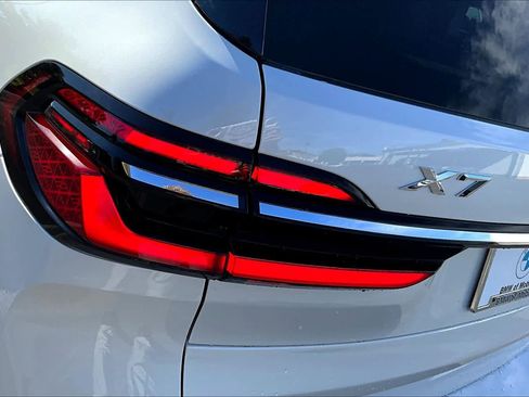 Used 2026 BMW X7 xDrive40i image 15