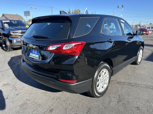 Used 2021 Chevrolet Equinox LS FWD image 6