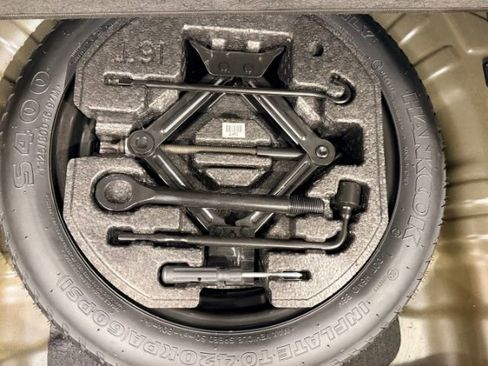 Used 2018 Hyundai Kona SE image 31