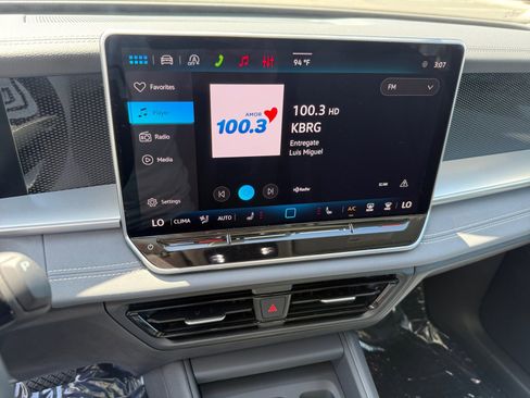 New 2026 Volkswagen Tiguan SE AWD/4WD image 12