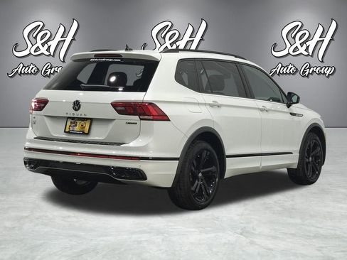 Used 2024 Volkswagen Tiguan SE R-Line image 23