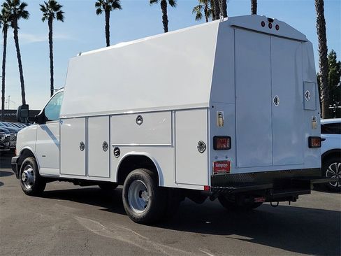 New 2025 Chevrolet Express 3500 Work Van w/ Power Convenience Package image 2