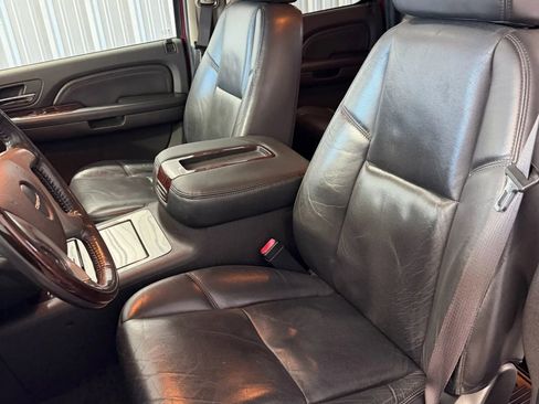 Used 2009 GMC Yukon XL Denali image 11