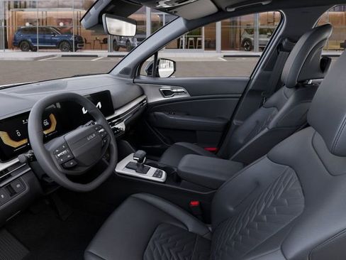 New 2026 Kia Sportage X-Line w/ X-Line Premium Package AWD/4WD image 17