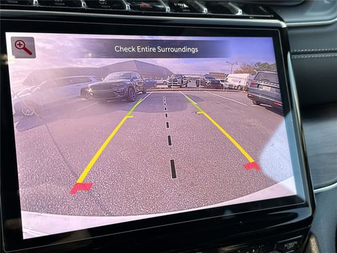 New 2025 Jeep Grand Cherokee Limited image 26