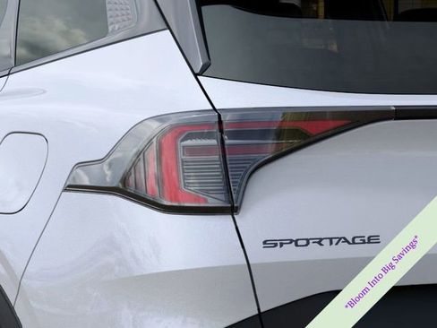 New 2026 Kia Sportage X-Line w/ X-Line Technology Package AWD/4WD image 11