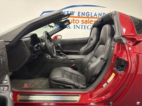 Used 2008 Chevrolet Corvette Coupe w/ Preferred Equipment Group RWD image 11