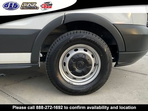 Used 2017 Ford Transit 150 XL image 9