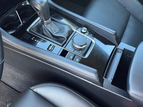 Used 2025 MAZDA MAZDA3 s image 24